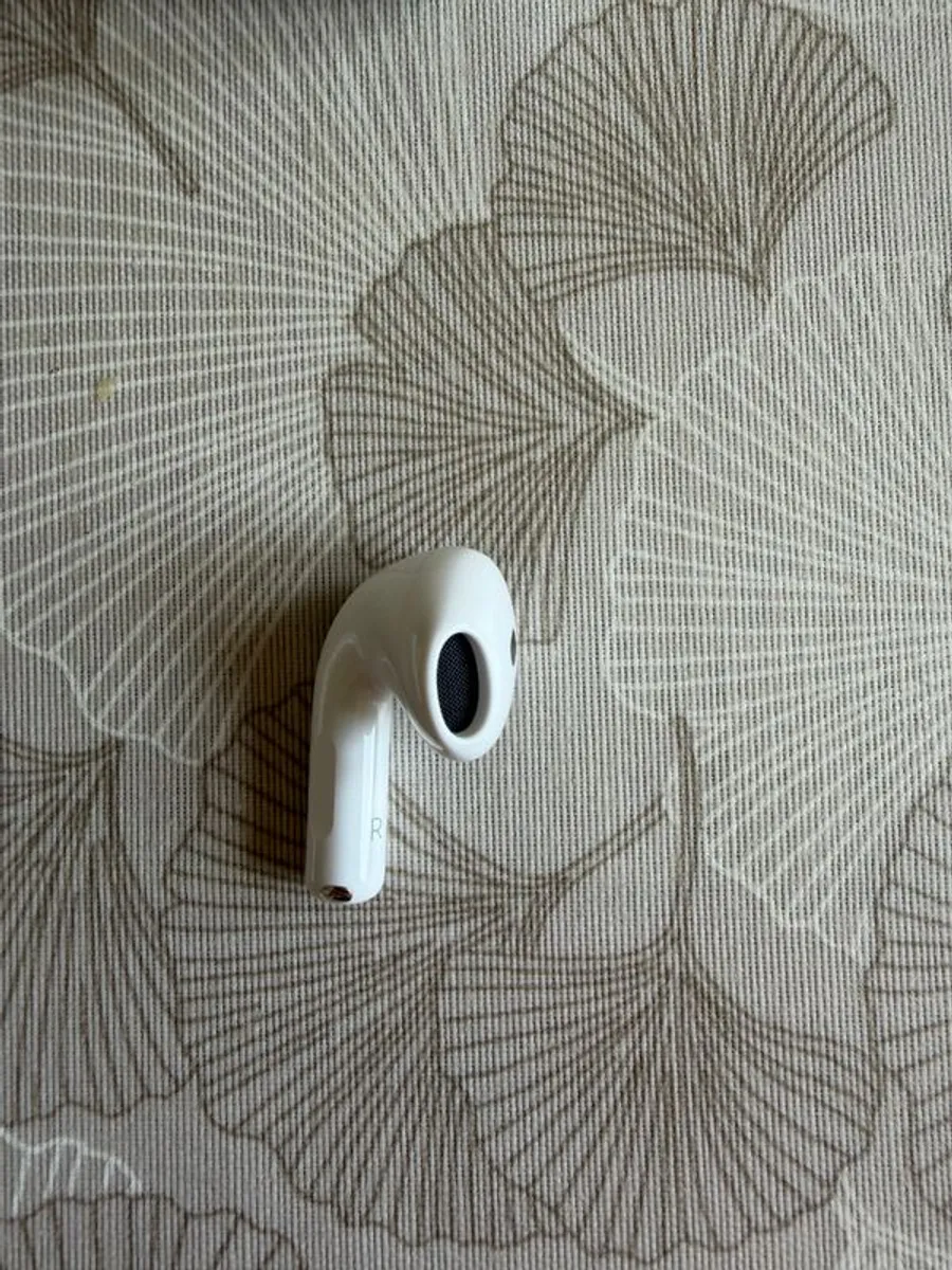 Airpod 4 Refurbished - Image 3
