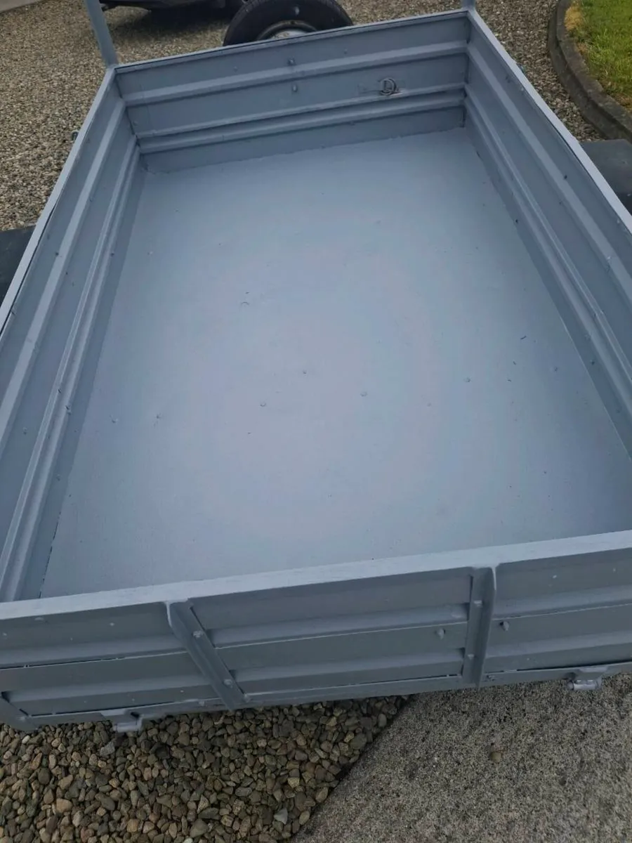 Trailer - Image 2