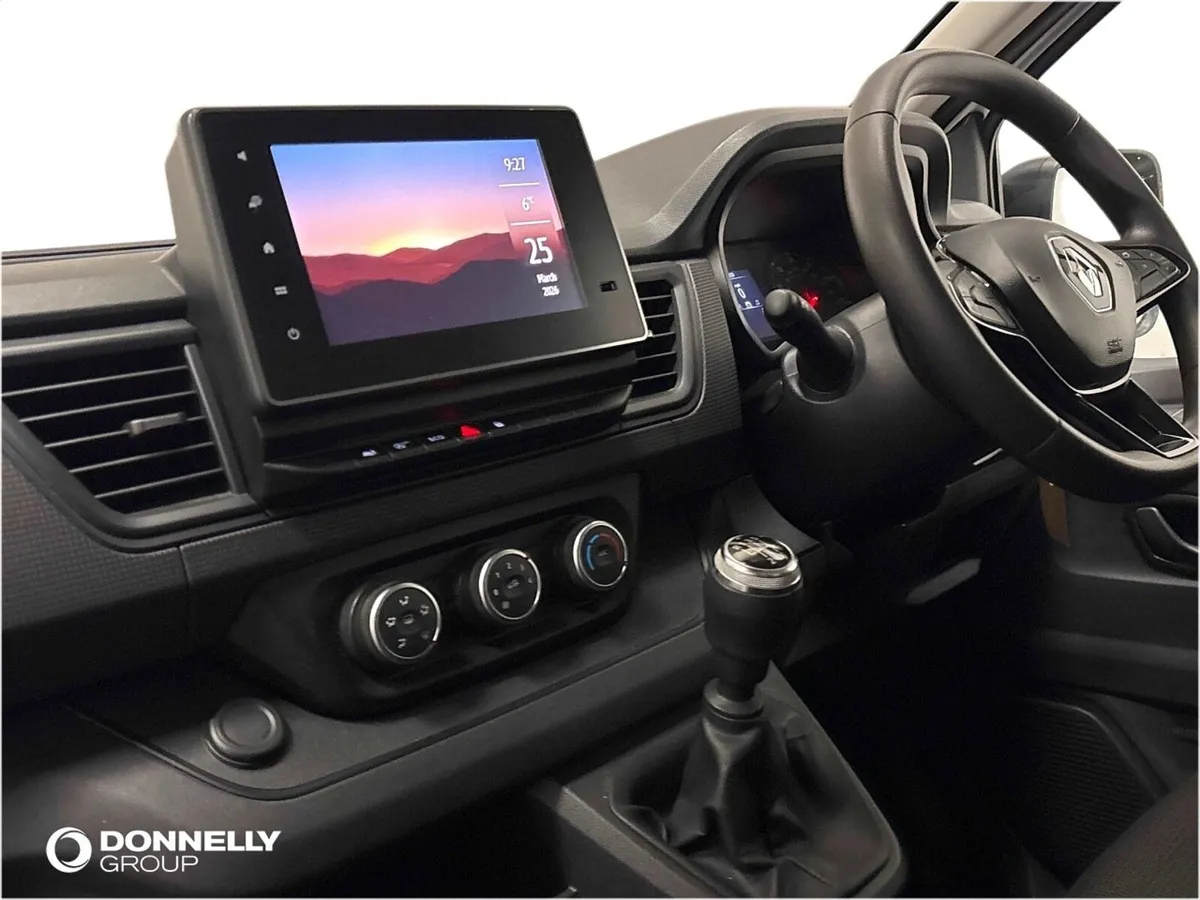 Renault Trafic Swb Diesel Advance - Image 3