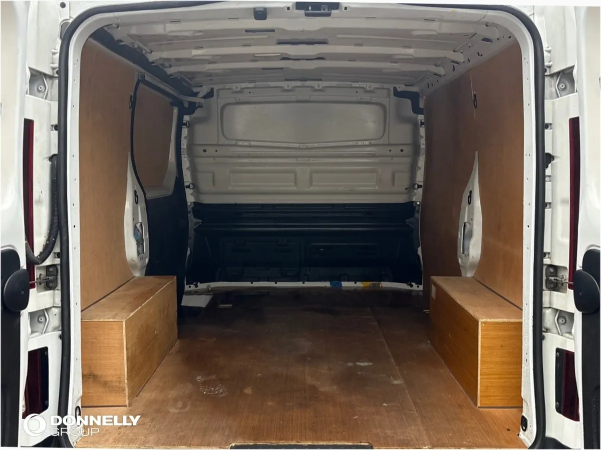Renault Trafic Swb Diesel Advance - Image 4