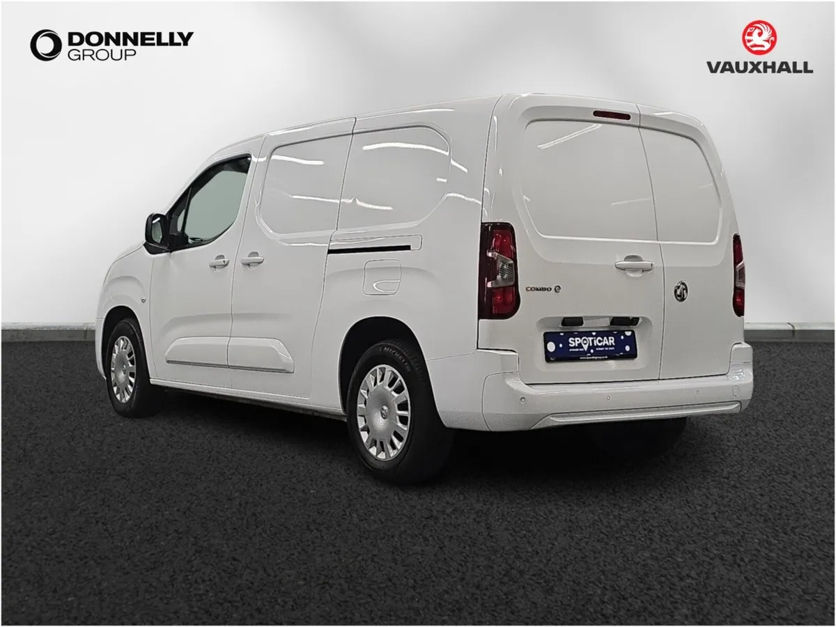 Vauxhall Combo Cargo L2 Electric Pro - Image 2