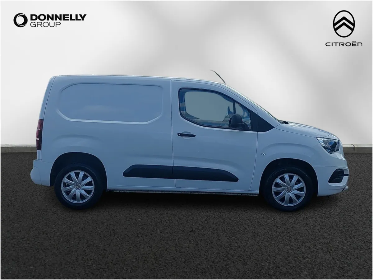 Vauxhall Combo Cargo L1 Diesel Sportive - Image 3