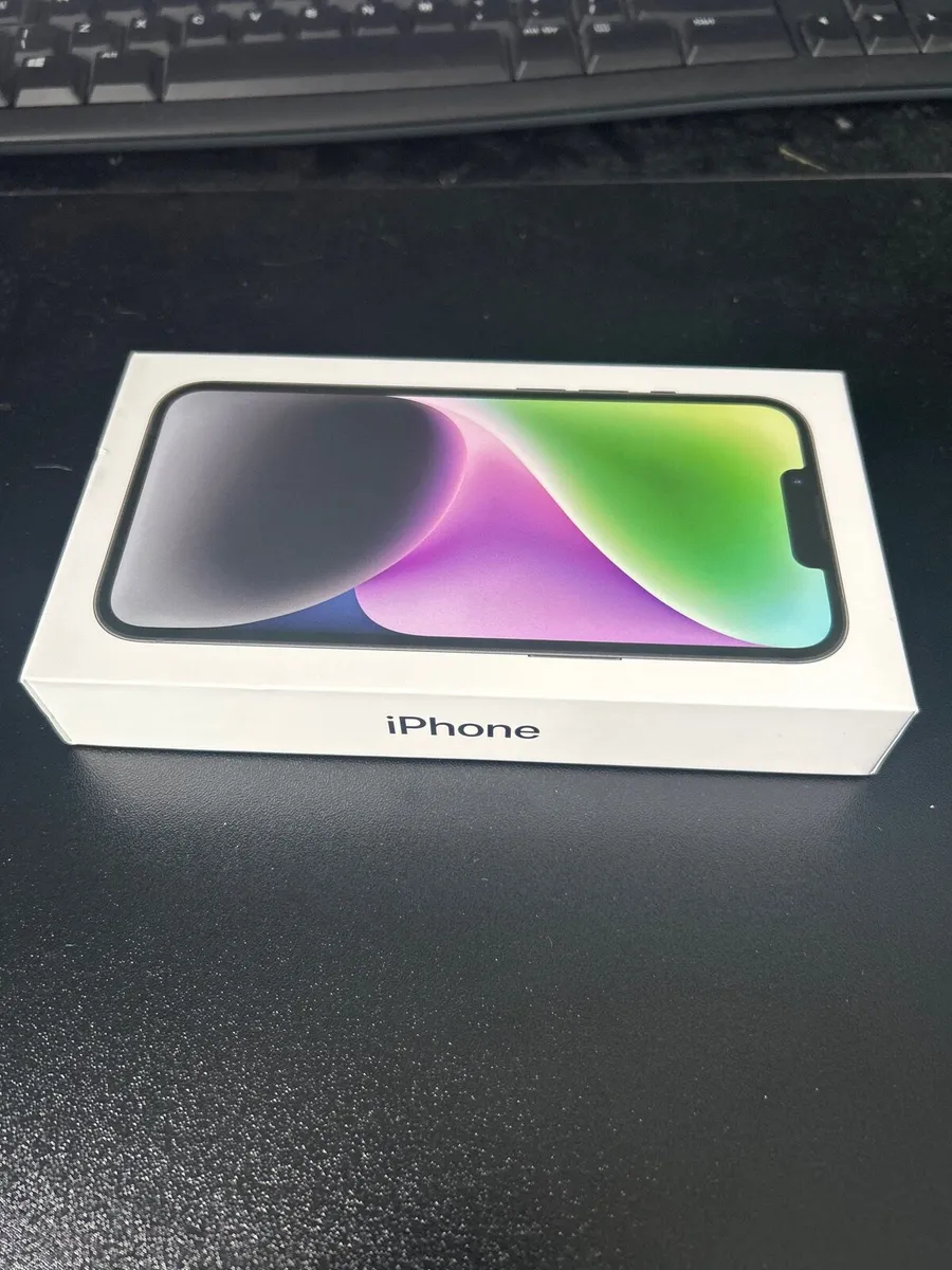 Unlocked & Unopened iPhone 14, midnight, 128GB - Image 4