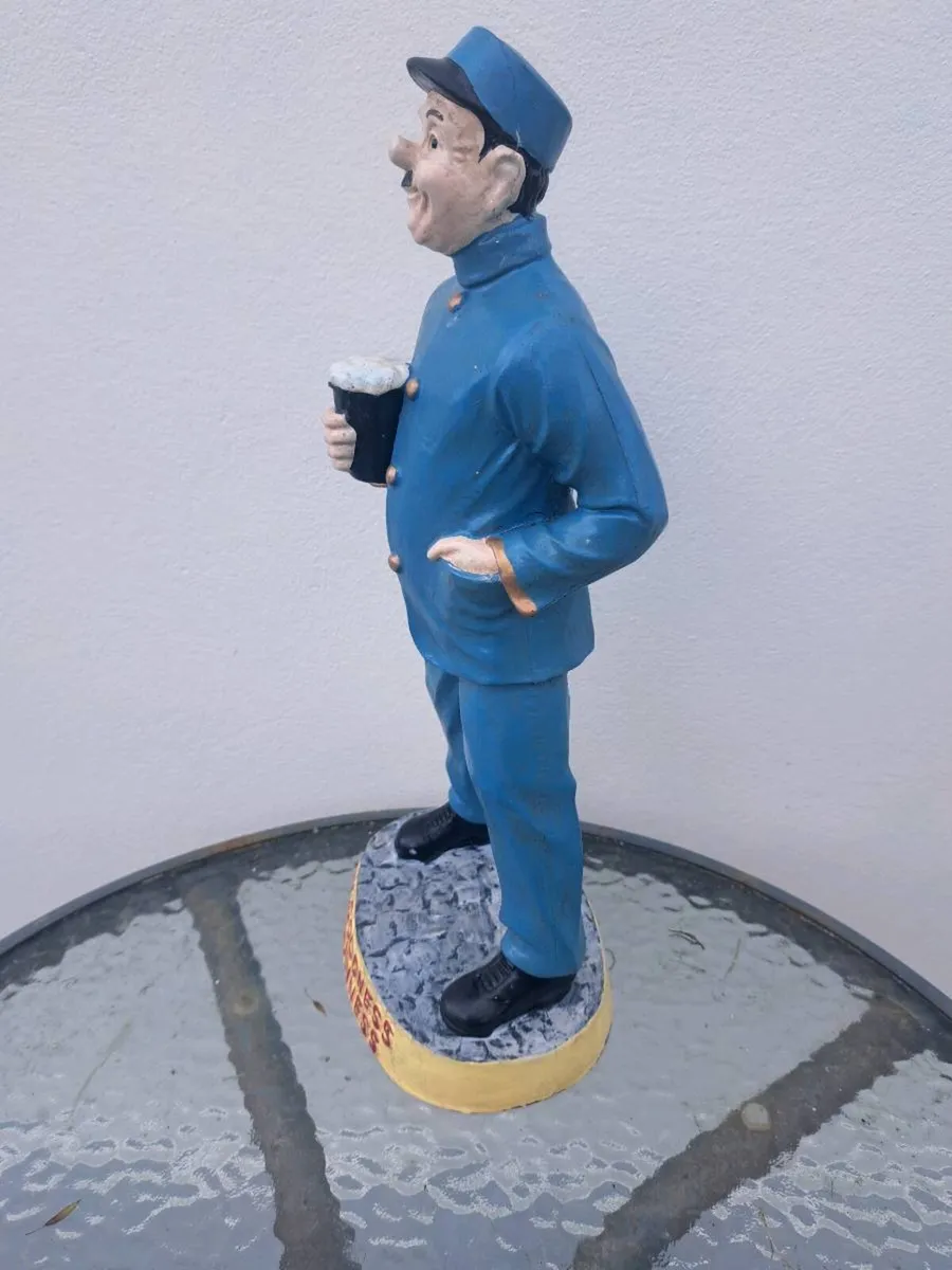 Large Guinness  zoo keeper - Image 2