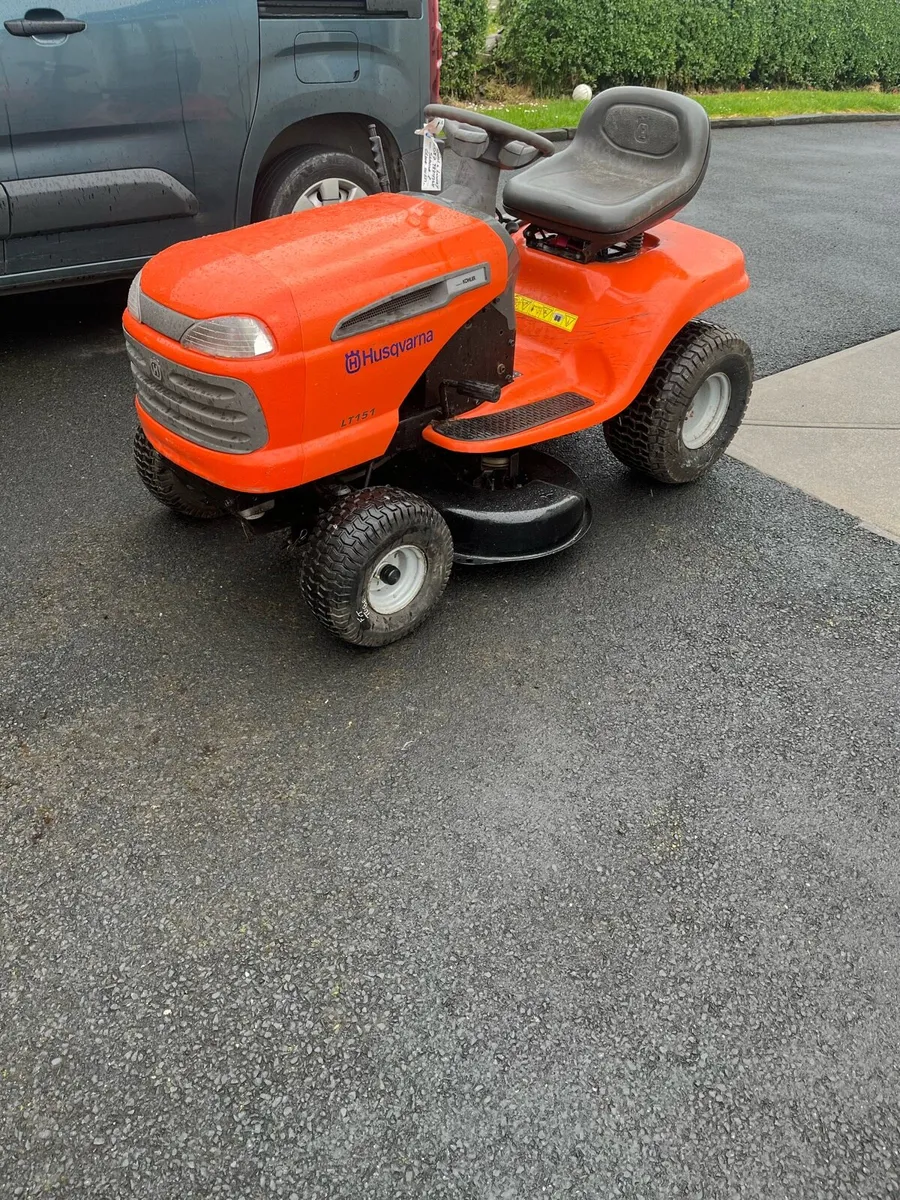 Ride on lawn mower - Image 3