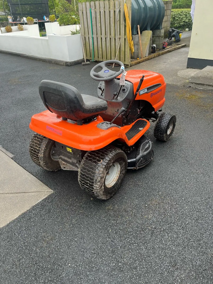 Ride on lawn mower - Image 4