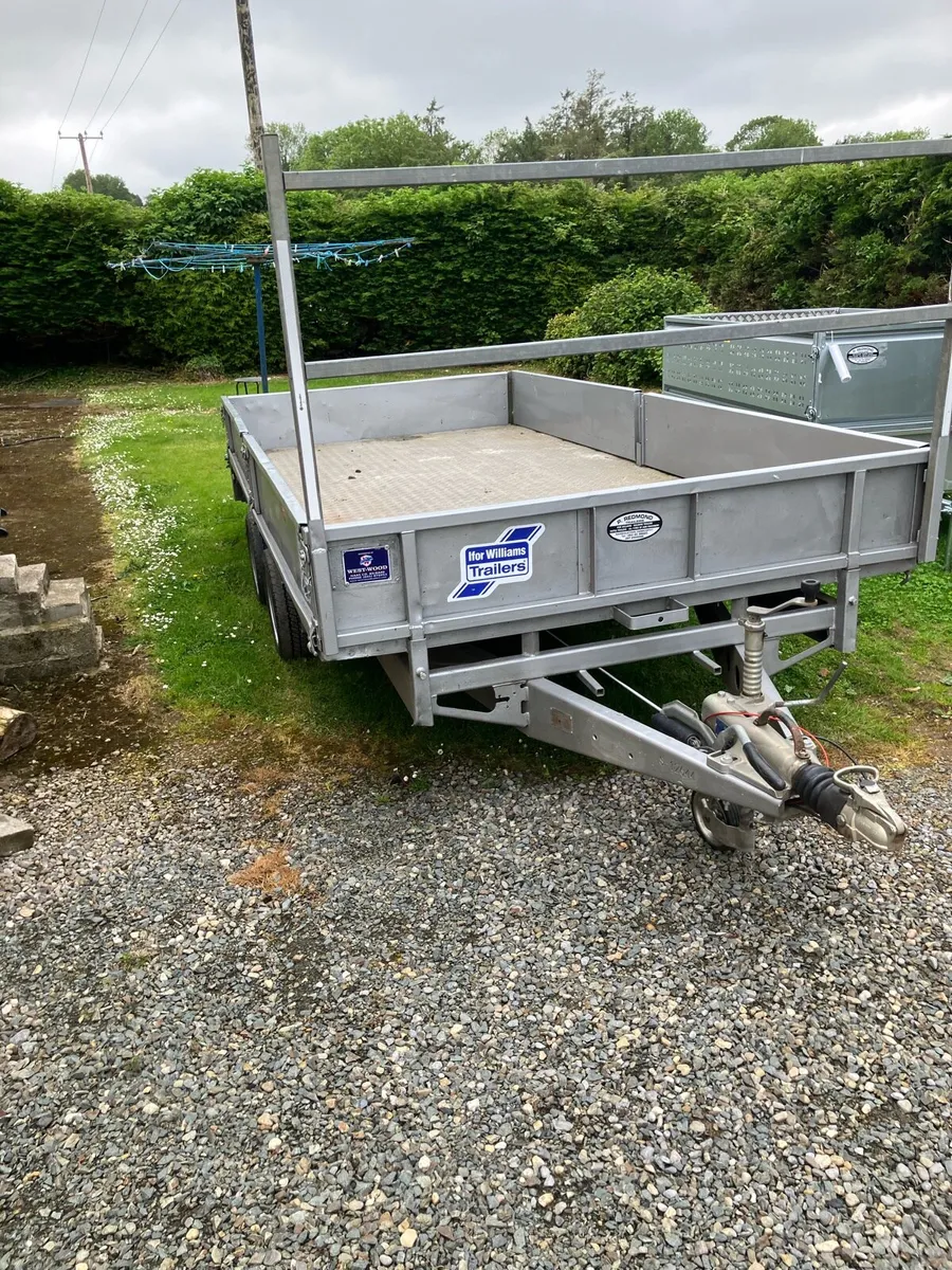 Trailers - Image 2