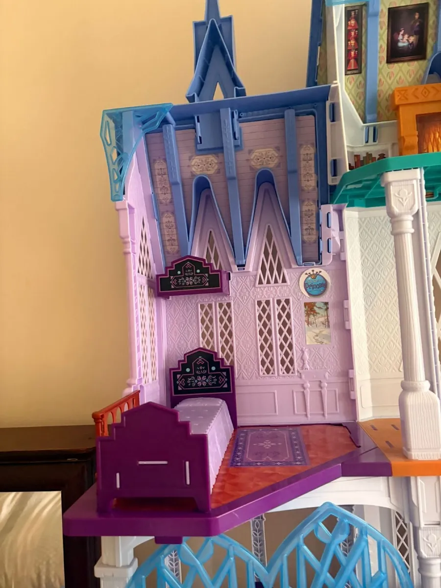 Doll house - Image 3