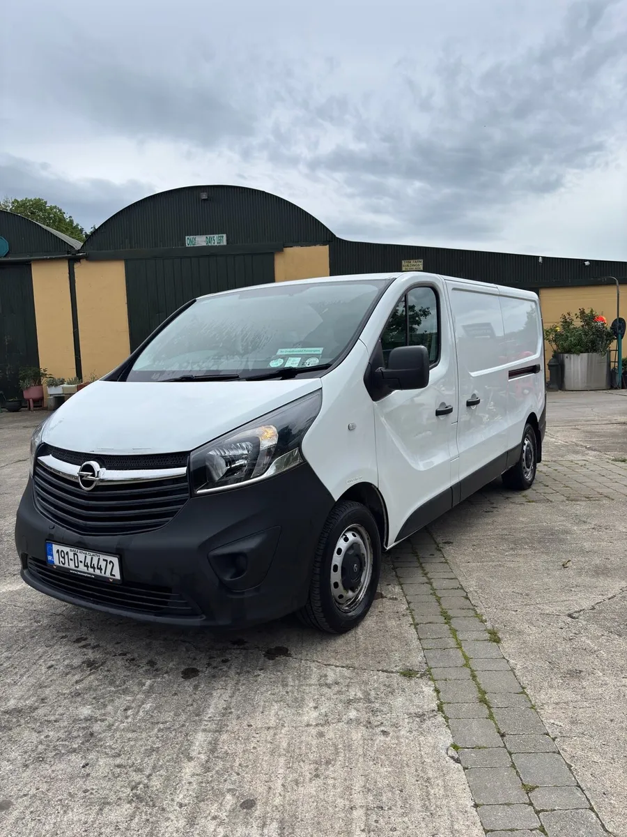Opel Vivaro Long - Image 1