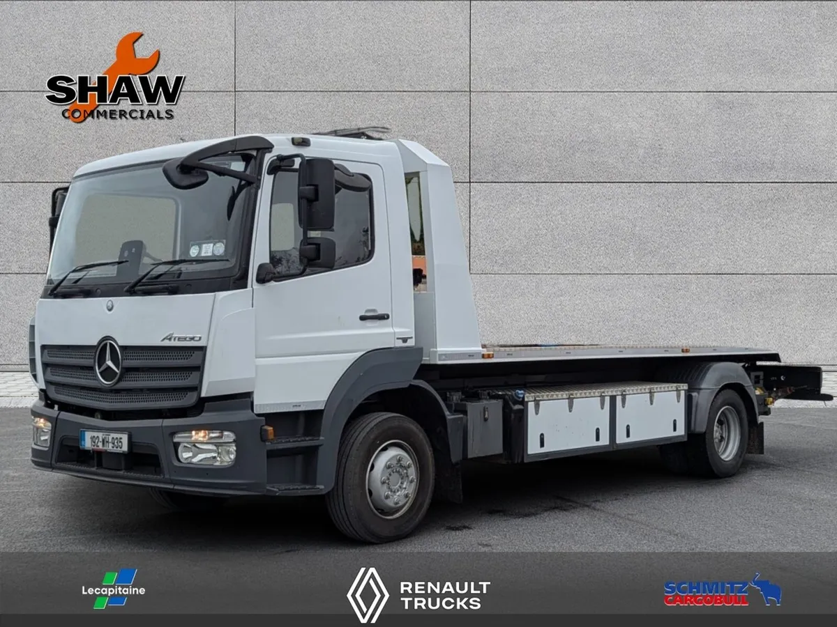 192 Mercedes Benz Atego  Recovery Truck - Image 2