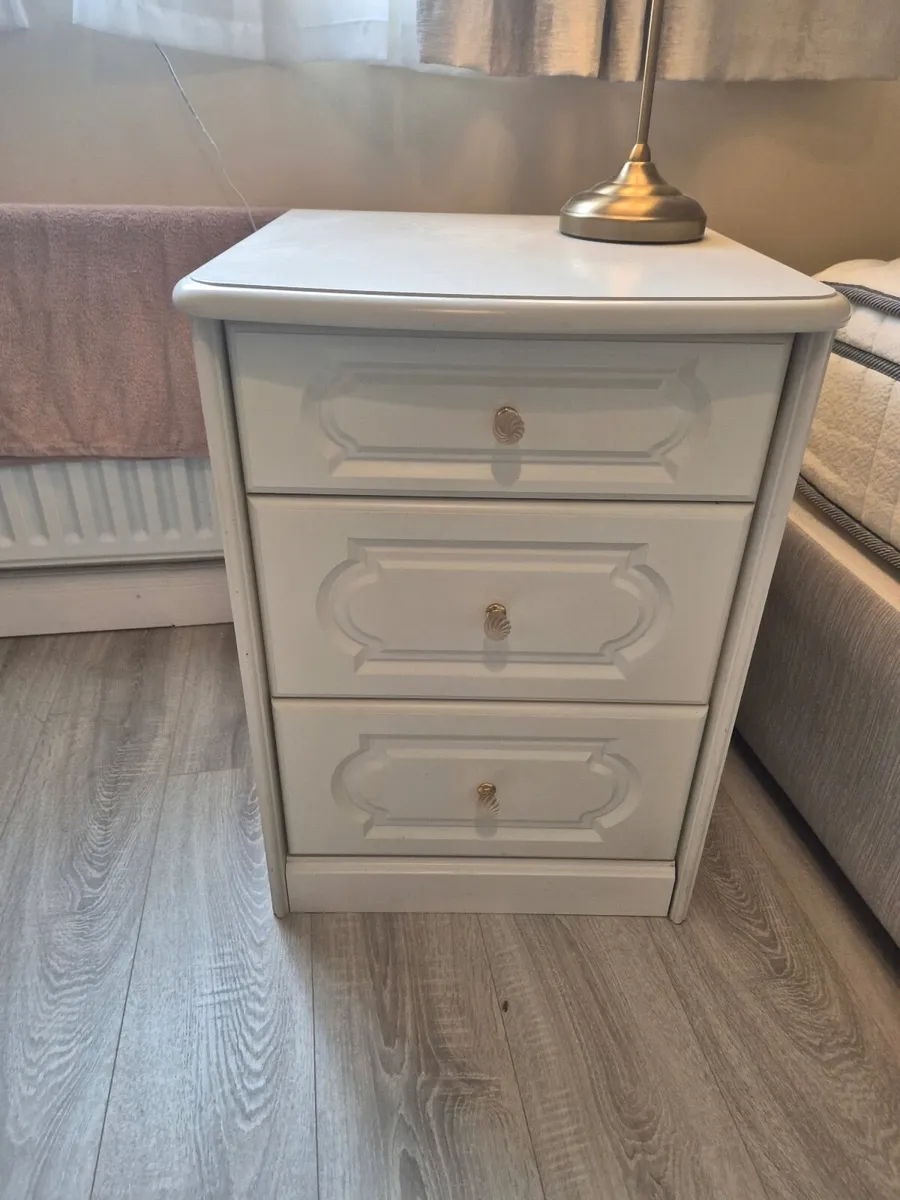 White Bedside Lockers for Sale – Set of 3