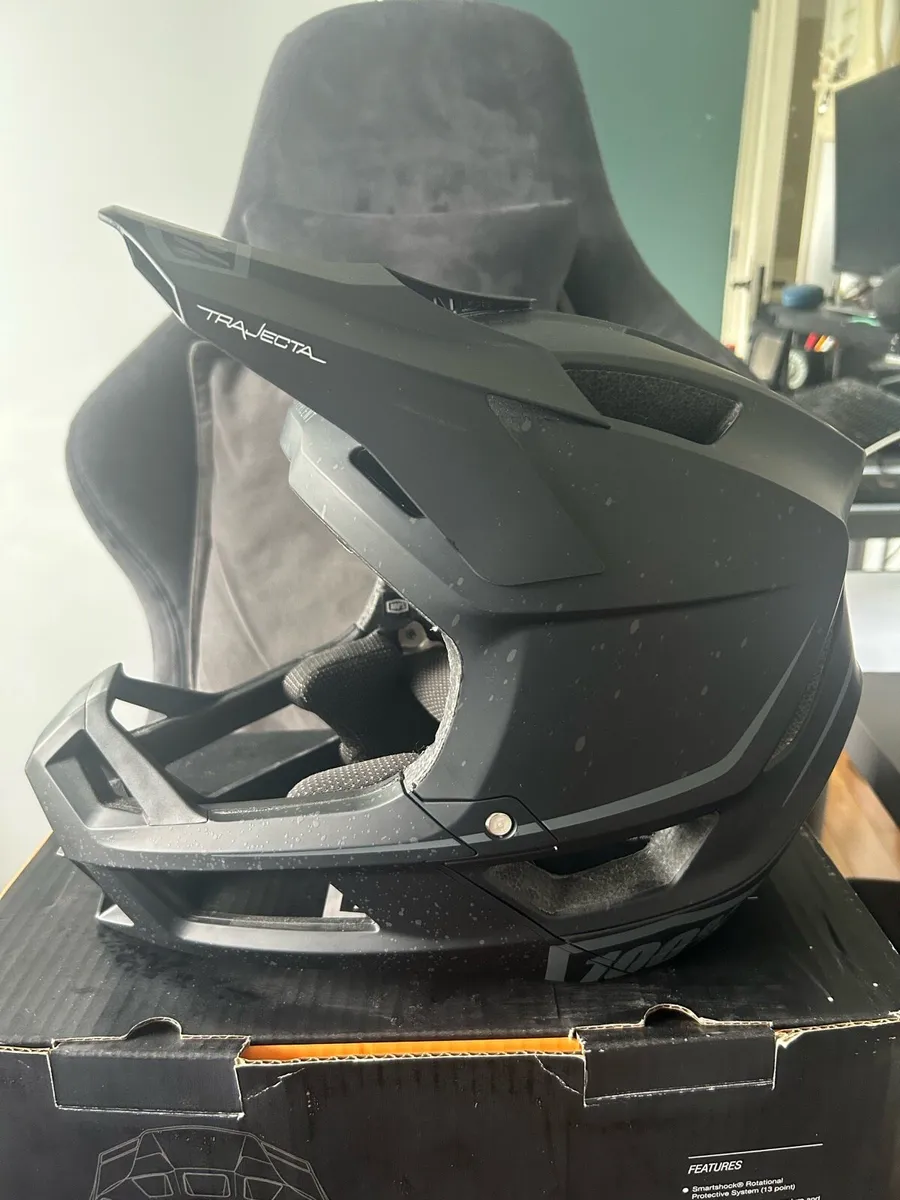 100% Trajecta MTB Helmet - Image 2