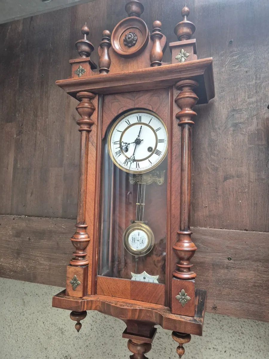 Antique clock - Image 1
