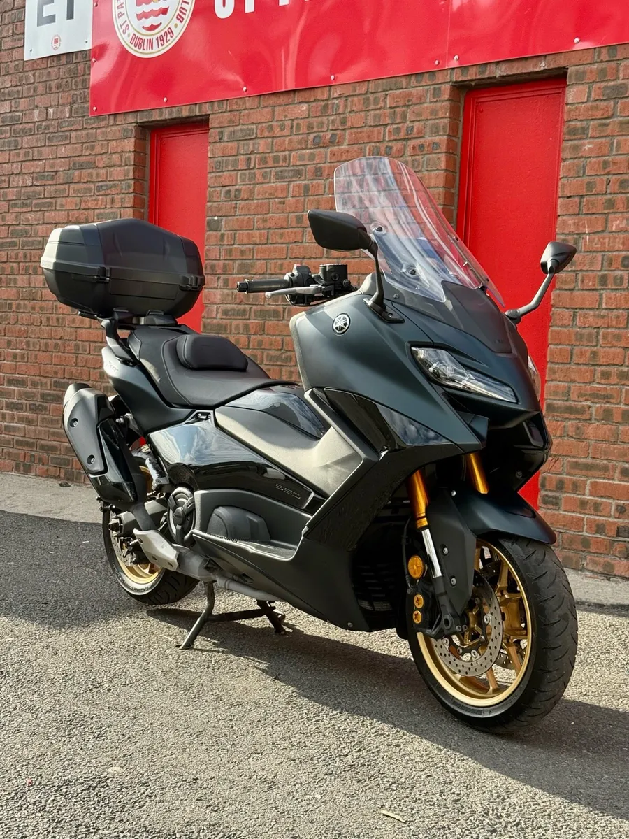 Yamaha TMAX 560 Tech Max 2023 - Image 3