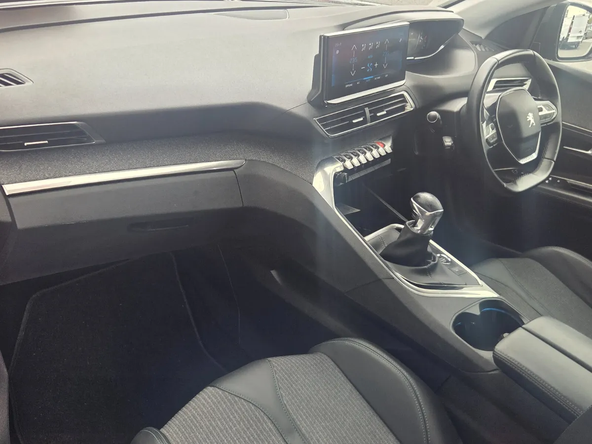 Peugeot 3008 2021 - Image 4