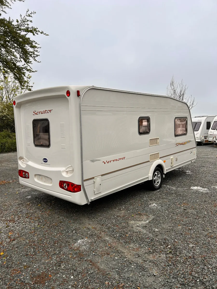 2 Berth Bailey senator caravan - Image 3