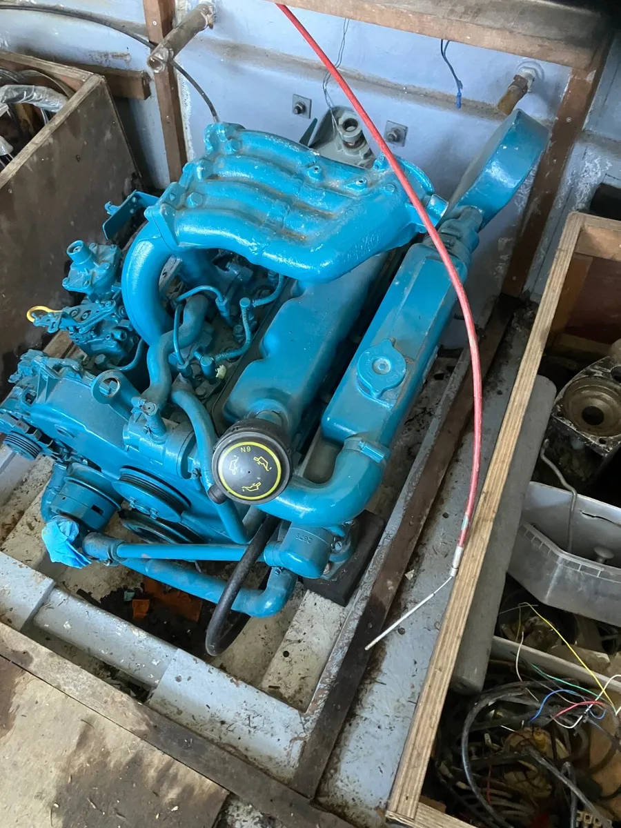 BOAT FORD DIESEL INBOARD TRANSIT ENGINE - Image 1