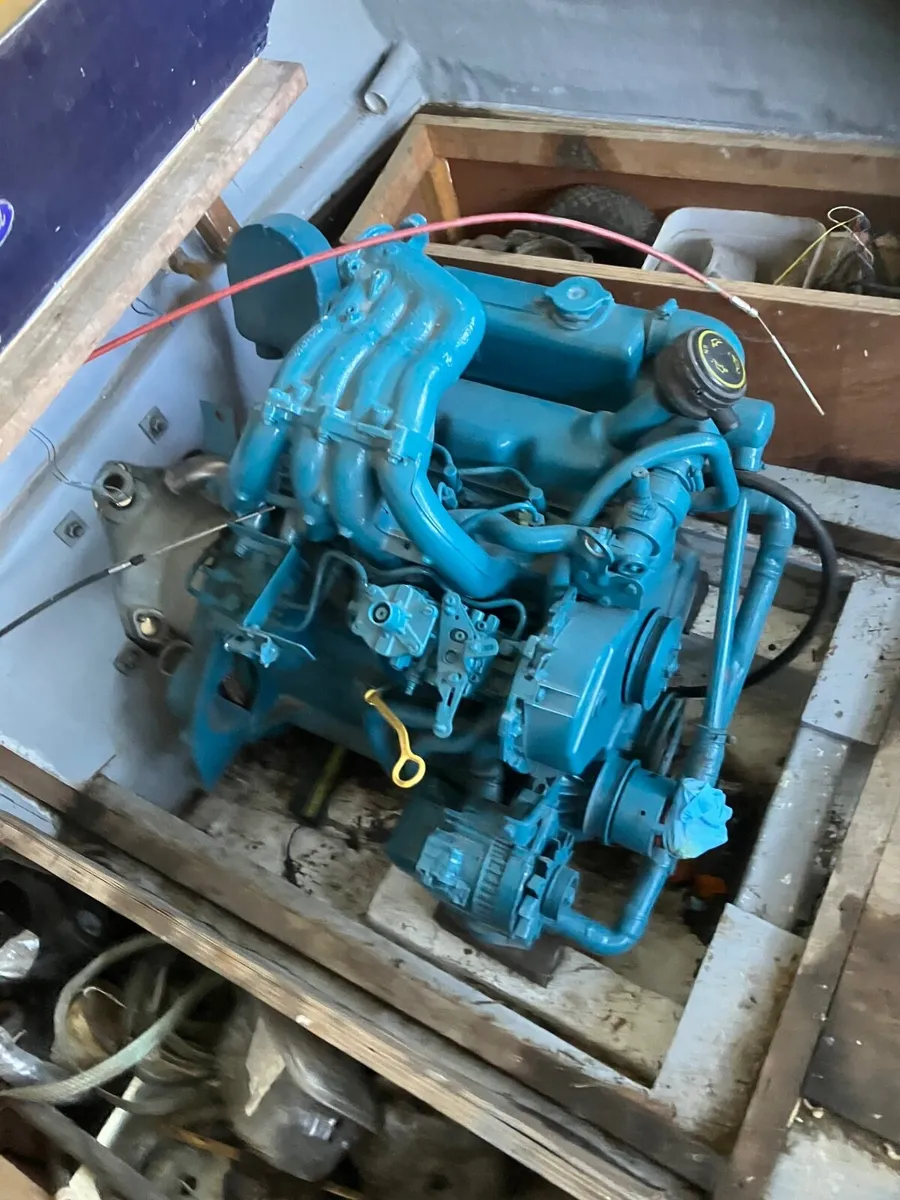 BOAT FORD DIESEL INBOARD TRANSIT ENGINE - Image 4