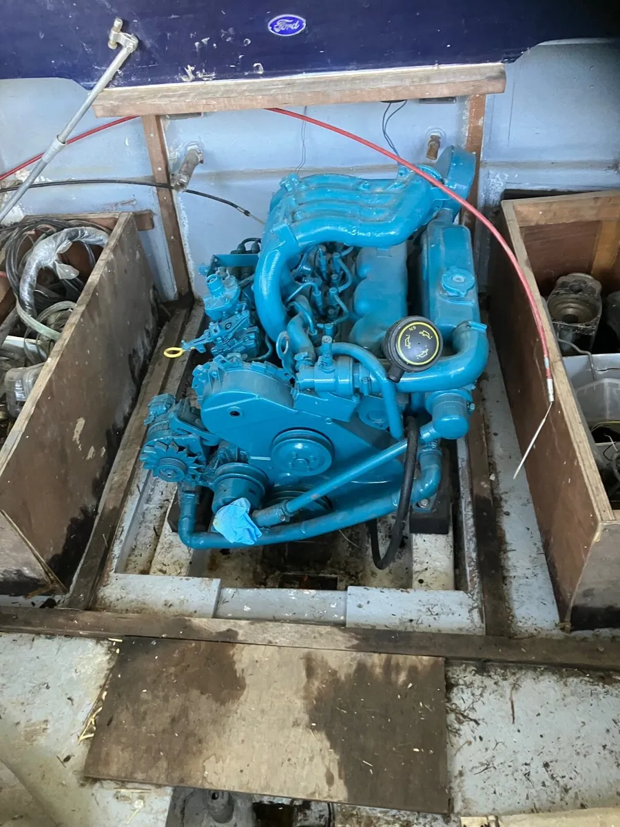 BOAT FORD DIESEL INBOARD TRANSIT ENGINE - Image 2
