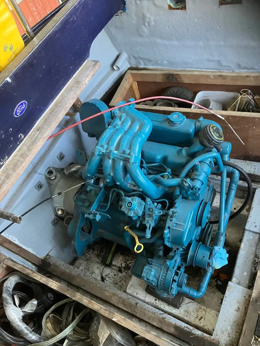 BOAT FORD DIESEL INBOARD TRANSIT ENGINE - Image 3