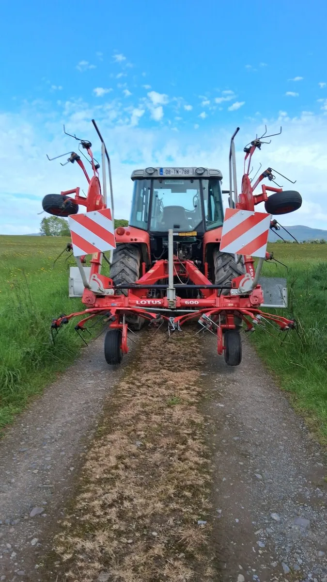 Lely lotus tedder - Image 1