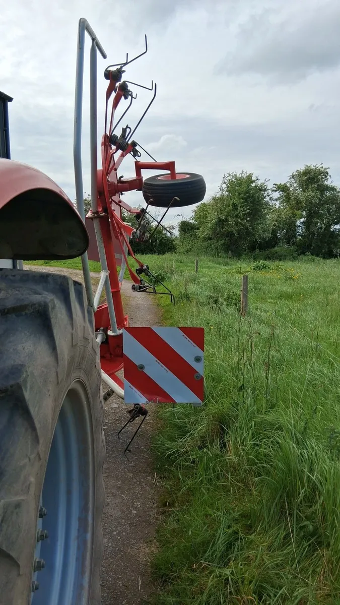 Lely lotus tedder - Image 3