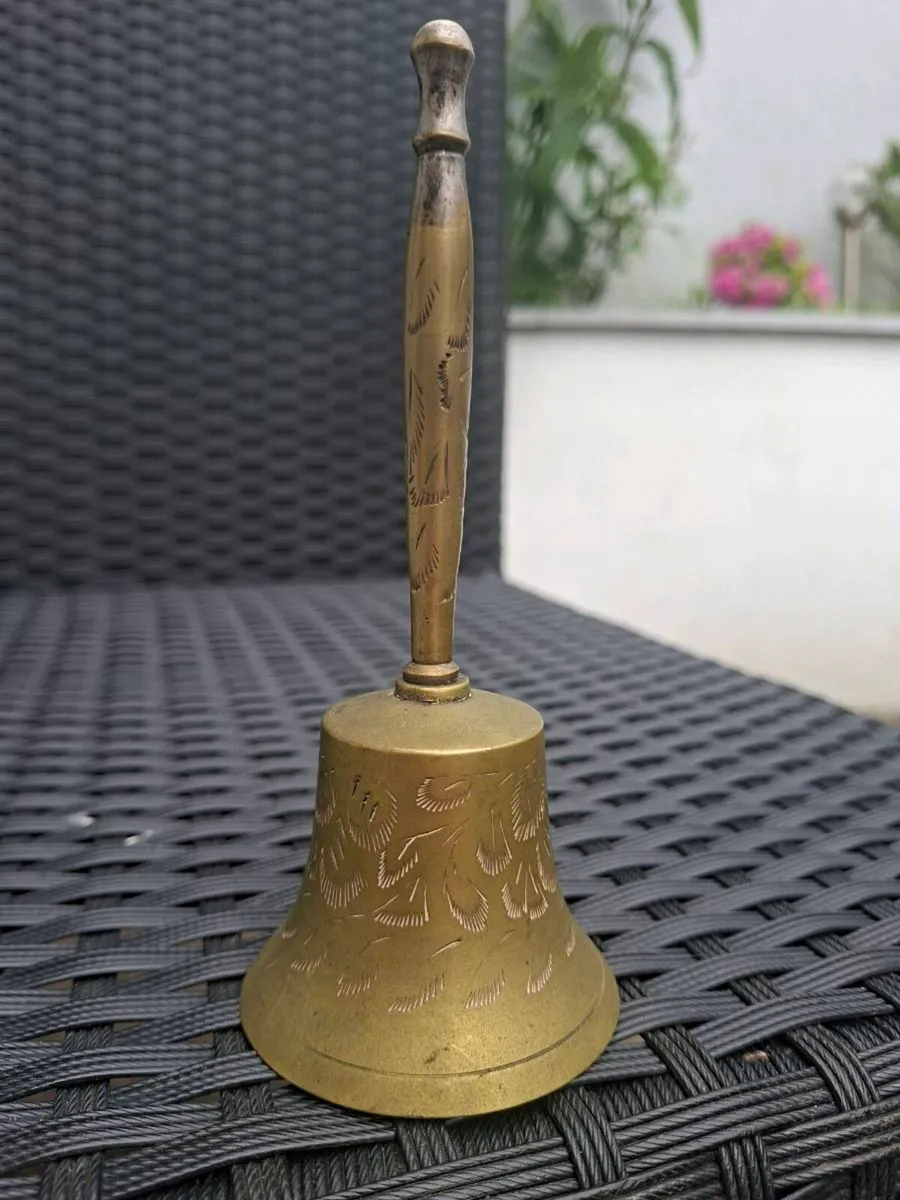 Vintage 1979 engraved Brass Bell - Image 1