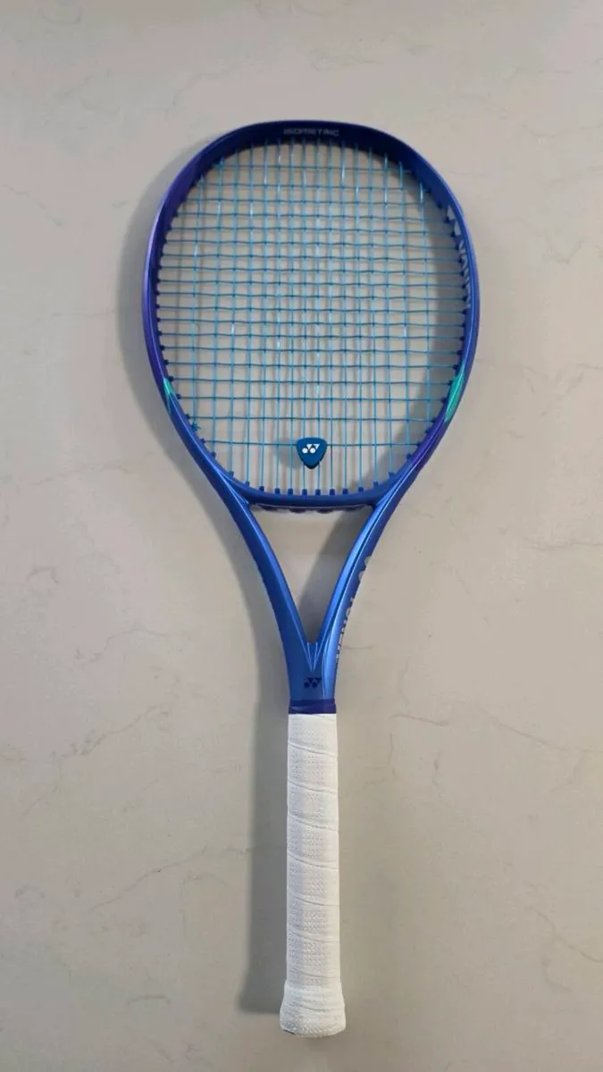Yonex EZONE 98 - Image 1