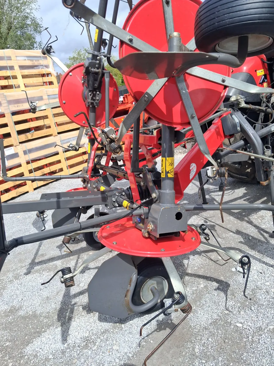 Massey Ferguson 776X Tedder - Image 3