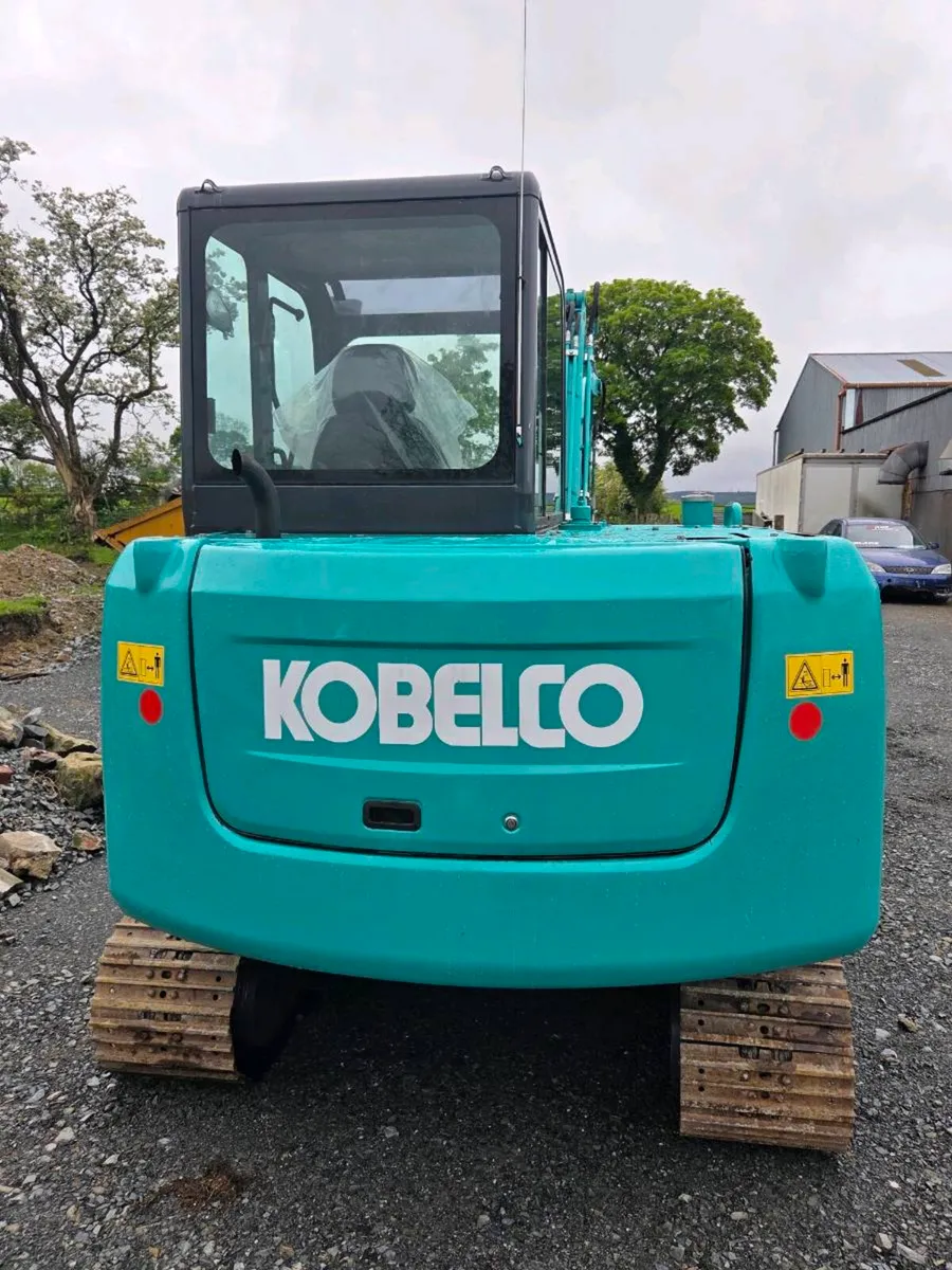 6 ton digger - Image 3