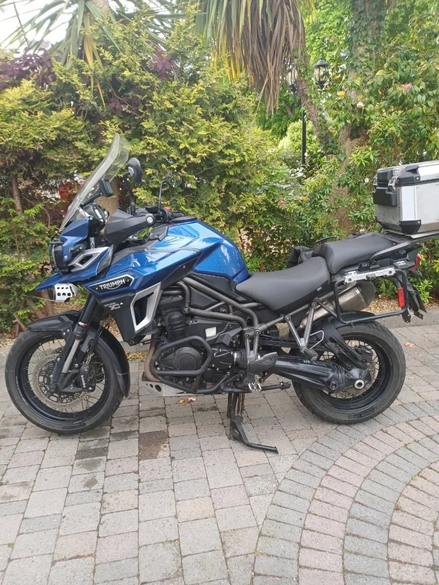 Triumph Tiger 1200 Explorer  2017 - Image 1