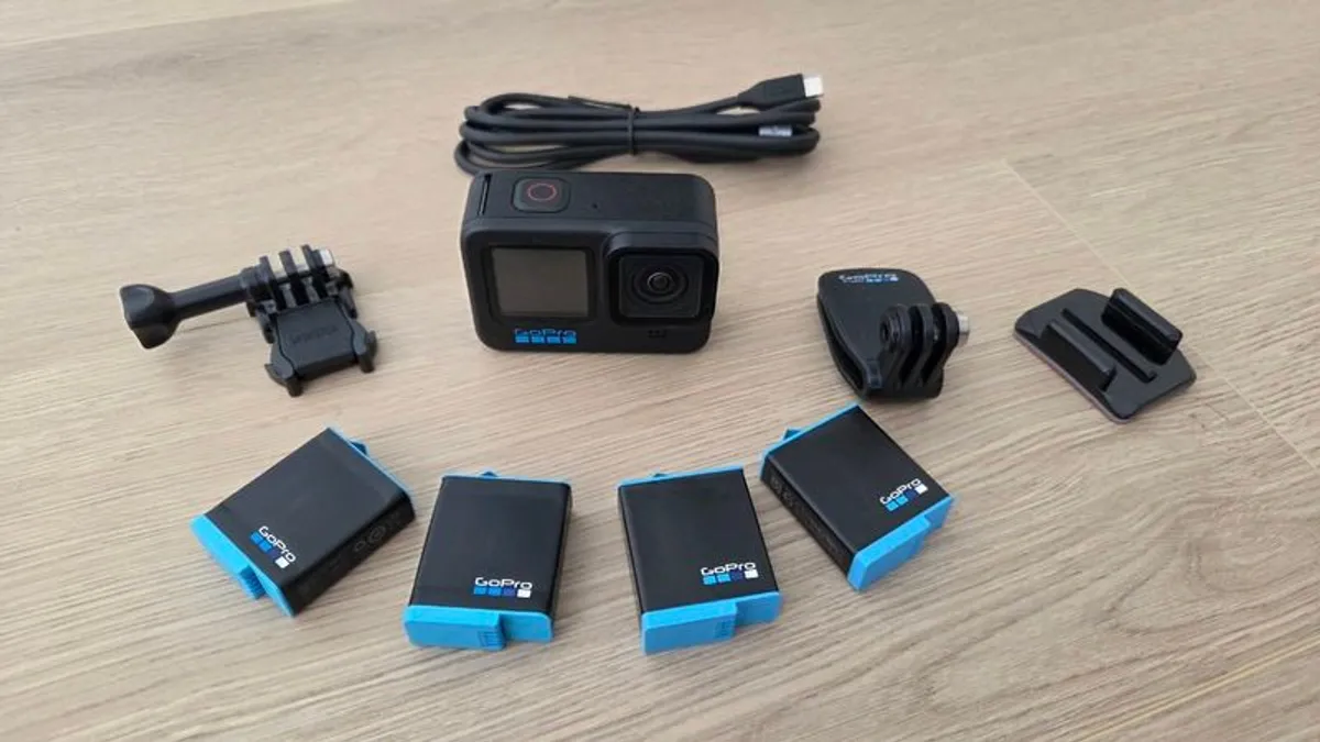 Gopro 10 Woth Extras - Image 1