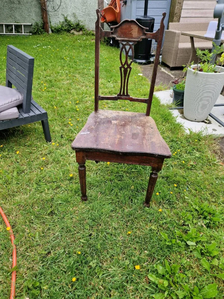 Antique chair - Image 4