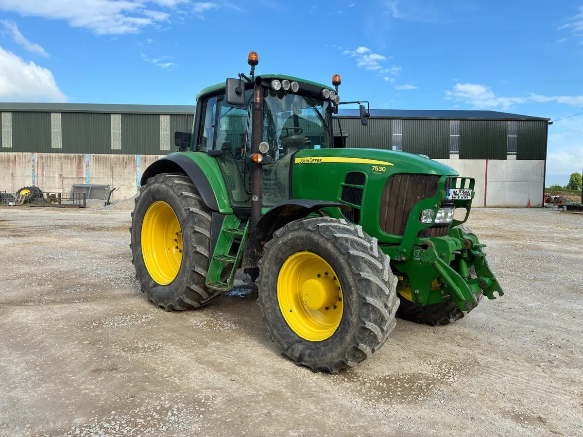 John Deere 7530 - Image 1
