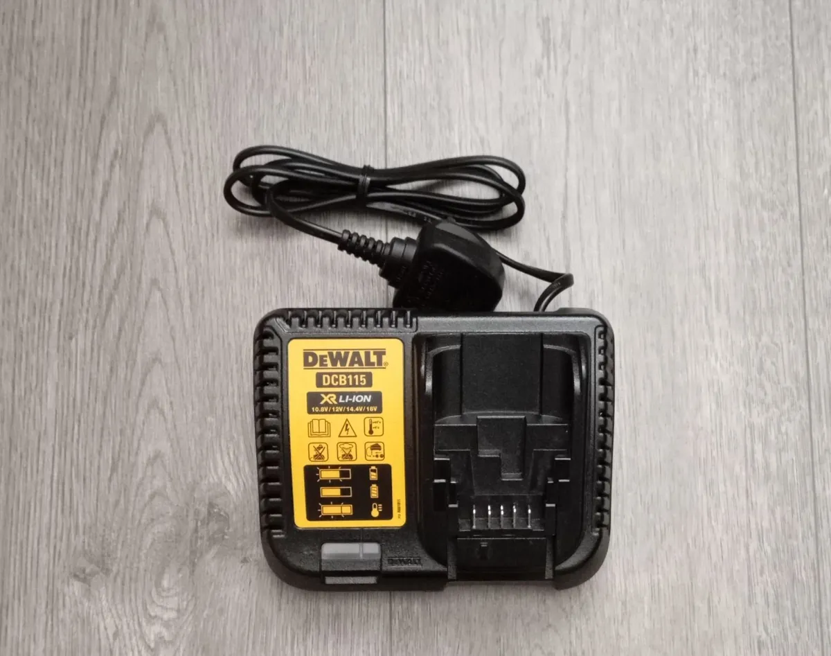 DeWalt Charger(New)
