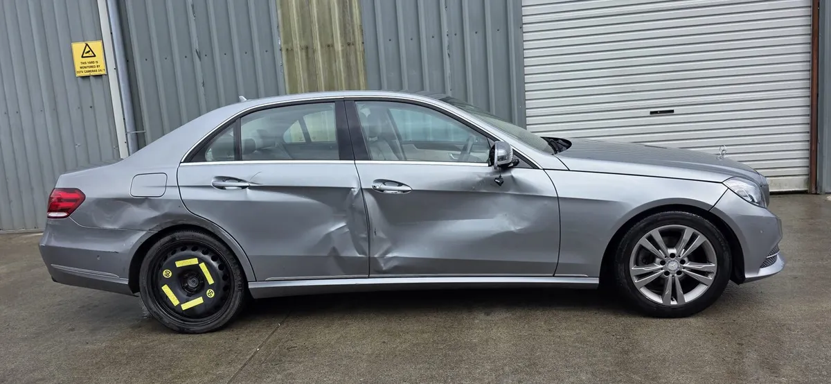 151 MERCEDES E200 DIESEL - Image 4