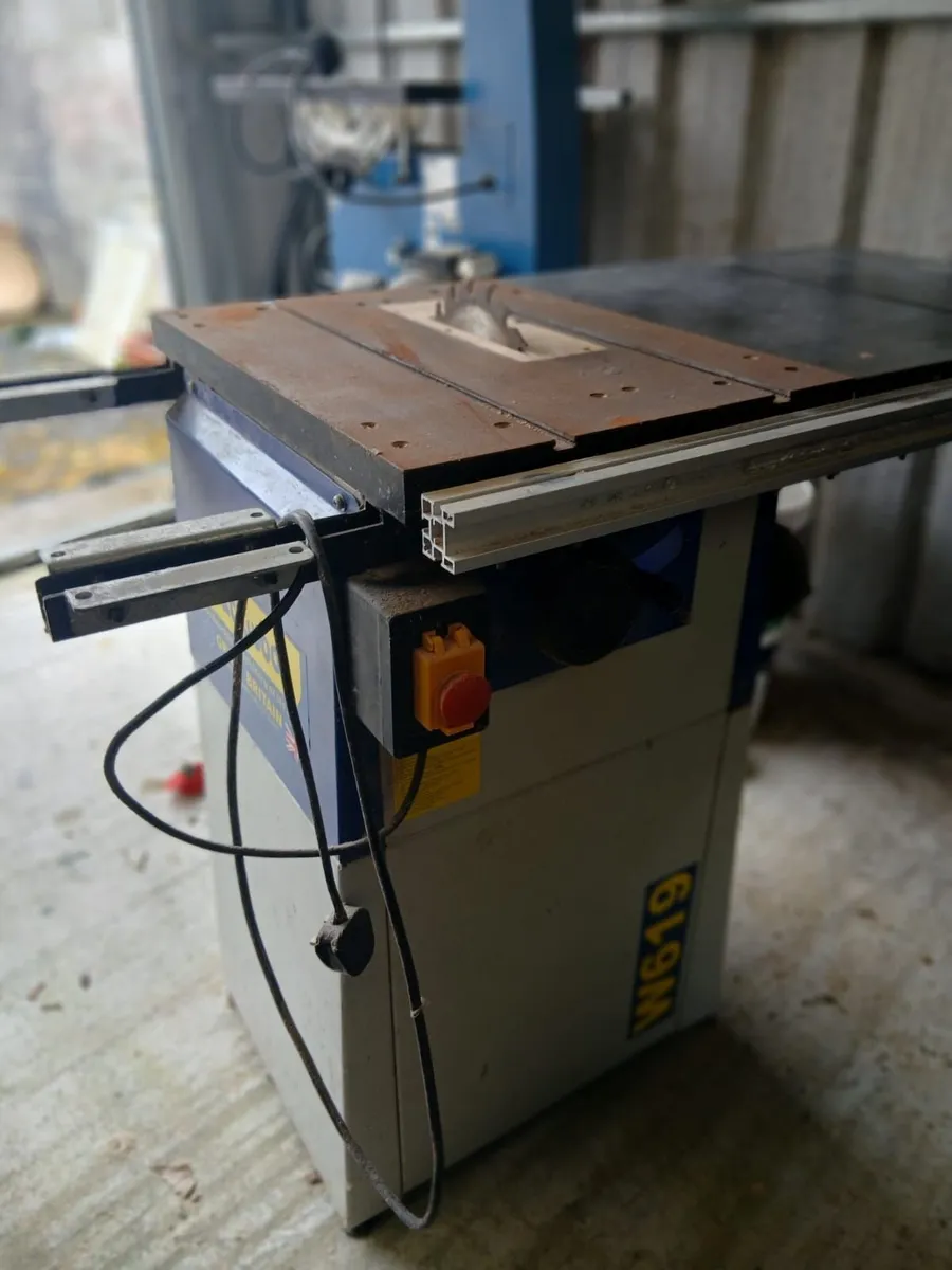 Table saw - Image 3