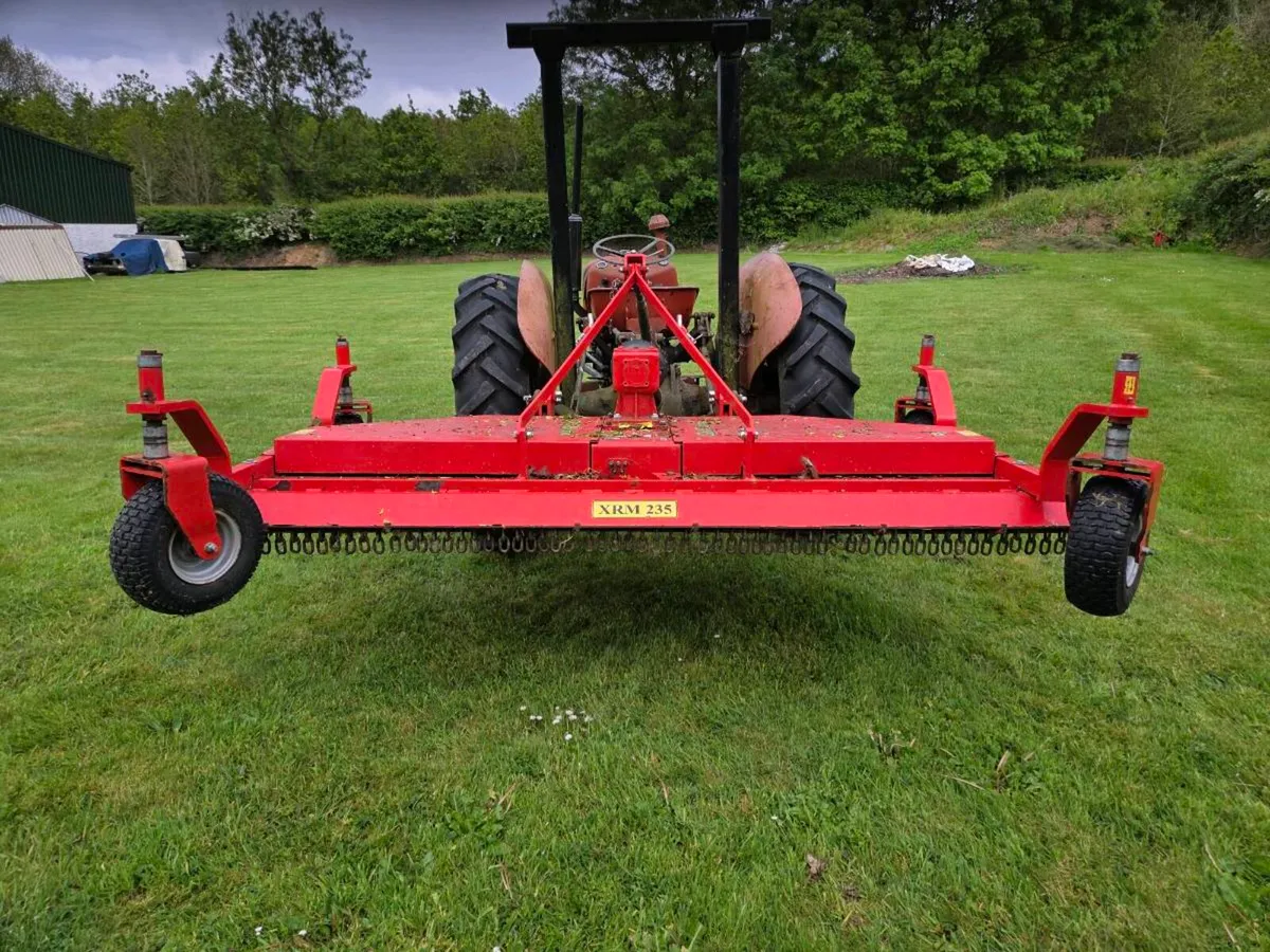 Massey Ferguson 35 with finishing mower - Image 2
