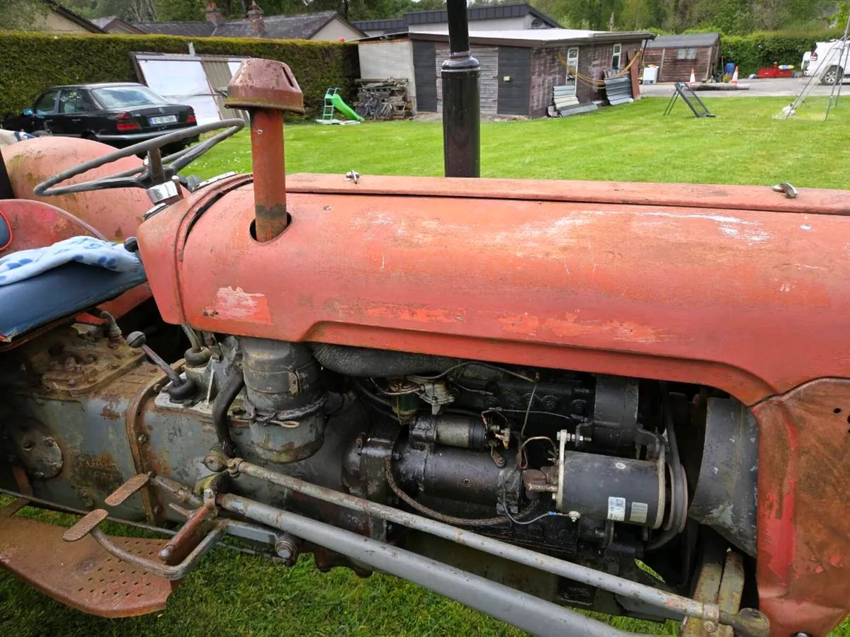 Massey Ferguson 35 with finishing mower - Image 4