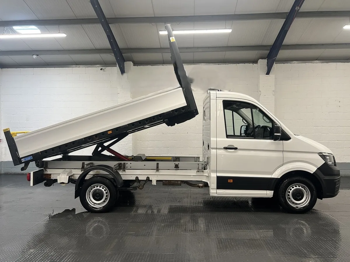 2022 Volkswagen Crafter Tipper Van - Image 1