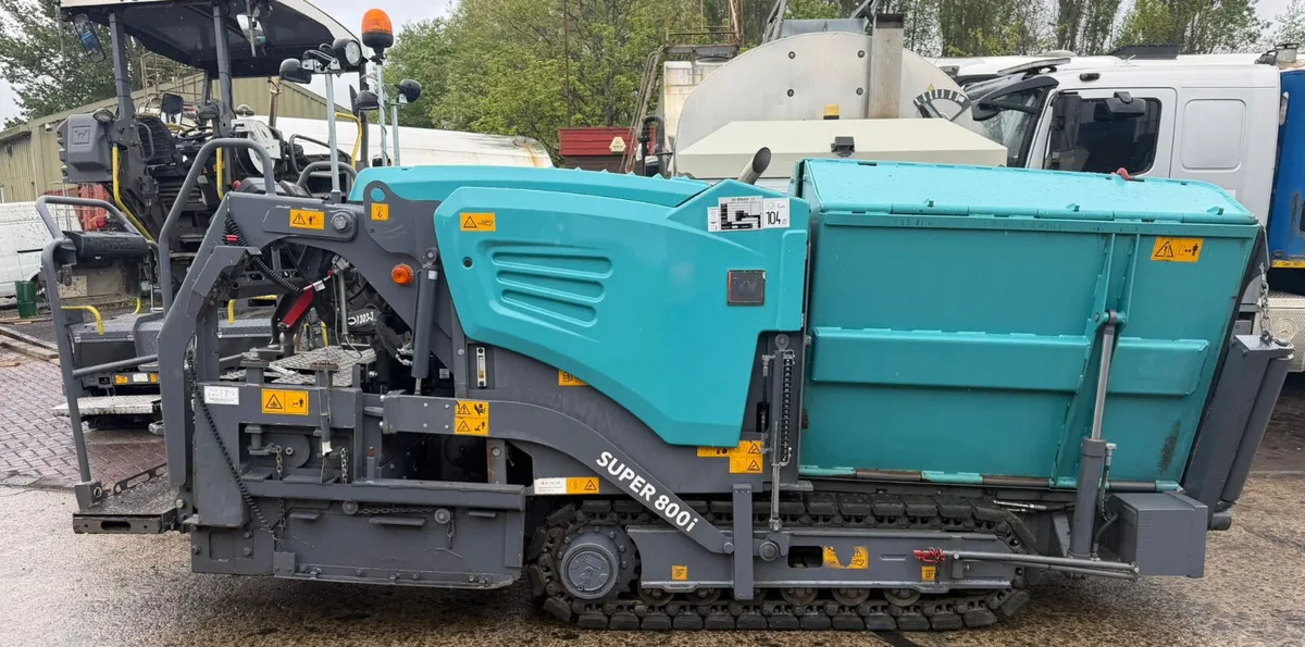 Vogele S800-3i (S 800 - 3 i) Mini Tracked Paver - Image 2