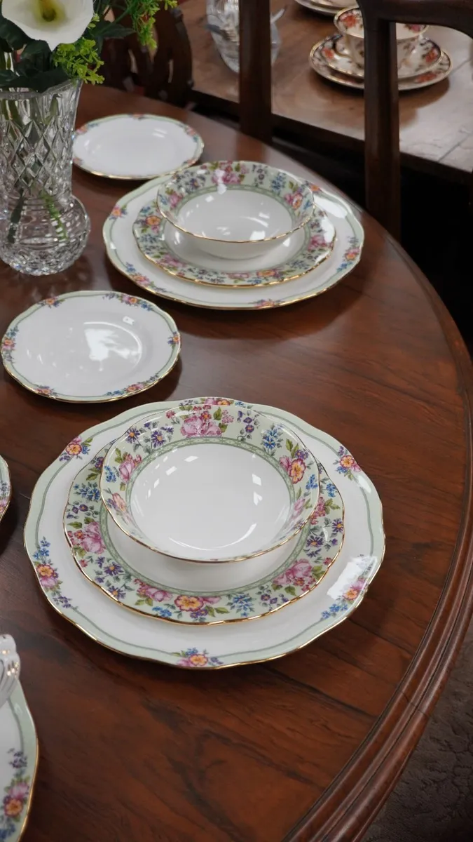 Royal Albert “Hartington” 29-Piece Dinner Service - Image 4
