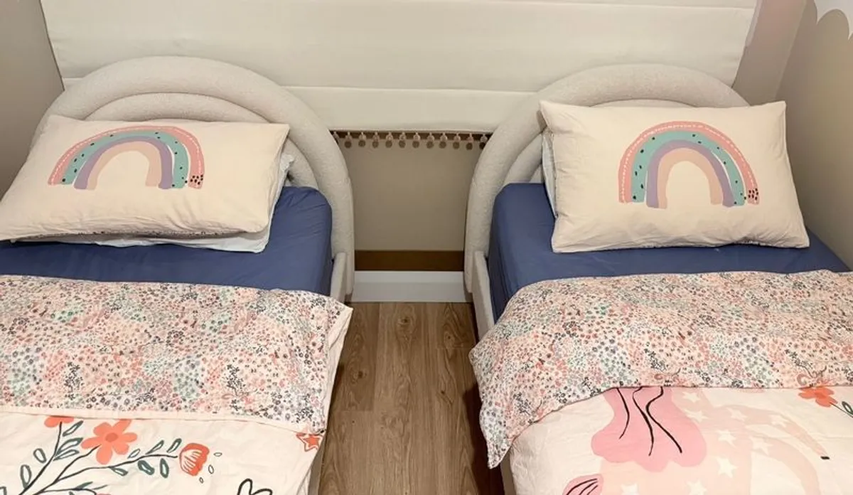 2 x Single Rainbow Beds - Image 1