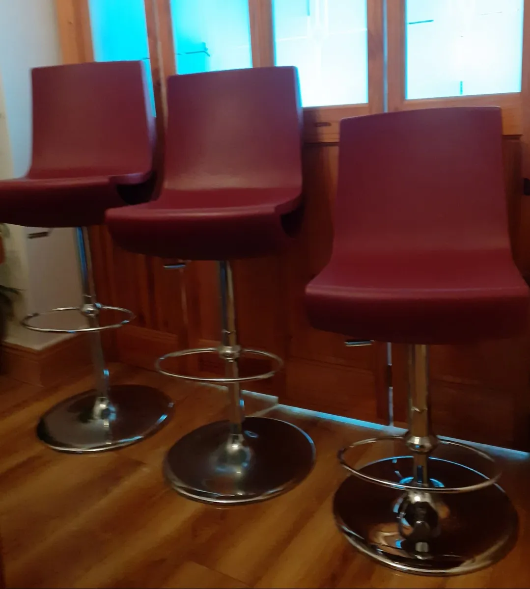 Designer bar stools - Image 1