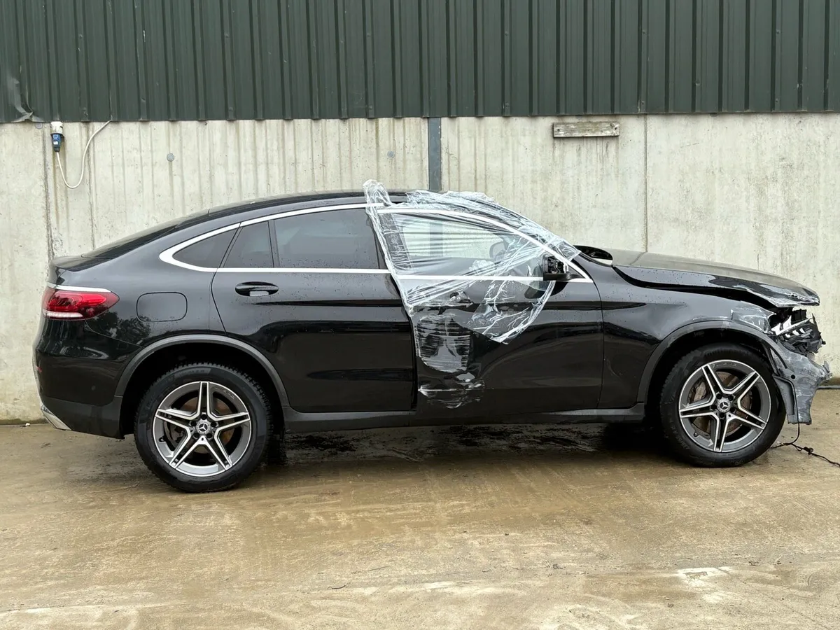 2019 Mercedes GLC parts - Image 4