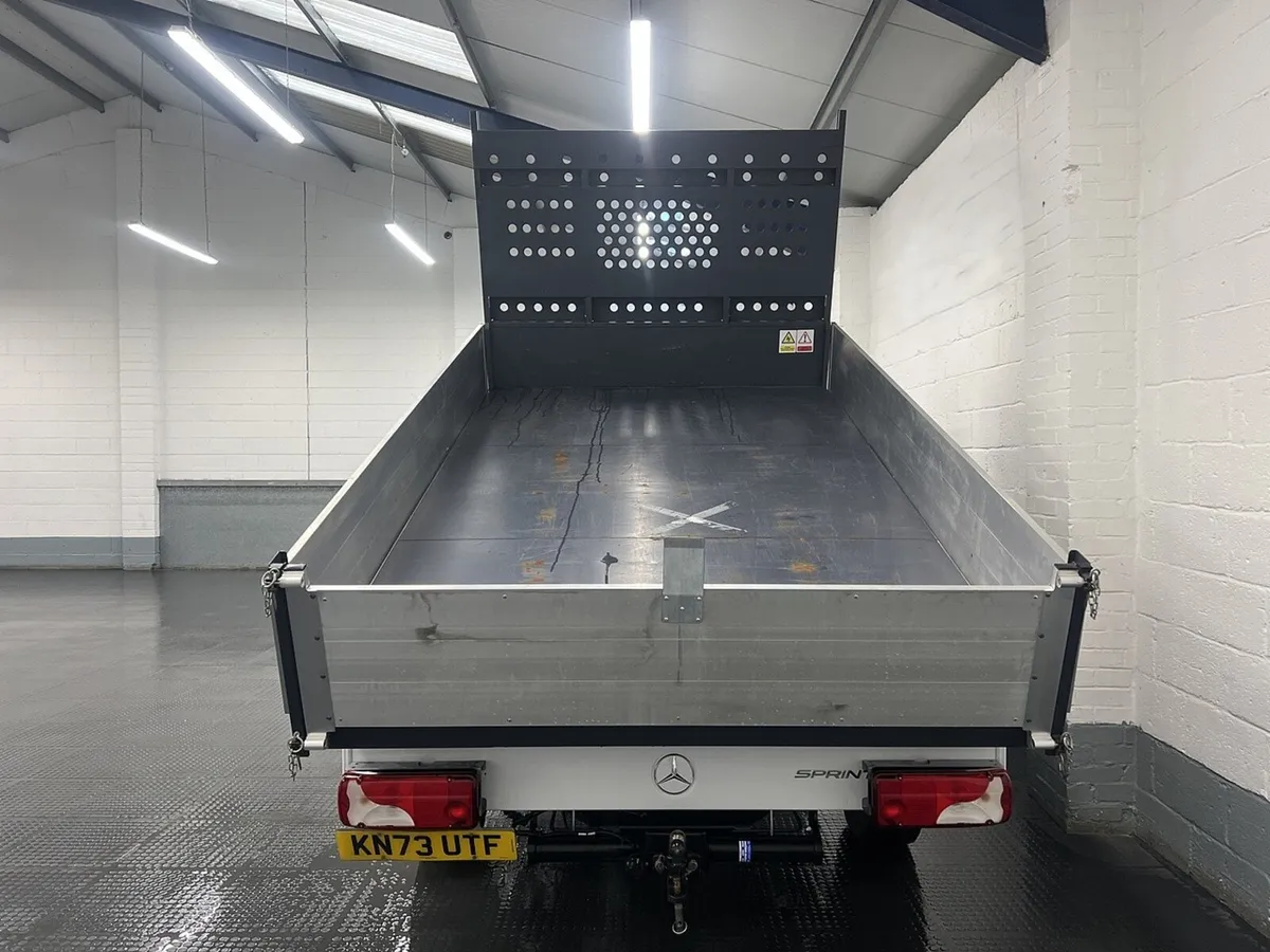 2023 Mercedes-Benz Sprinter Tipper Van - Image 3