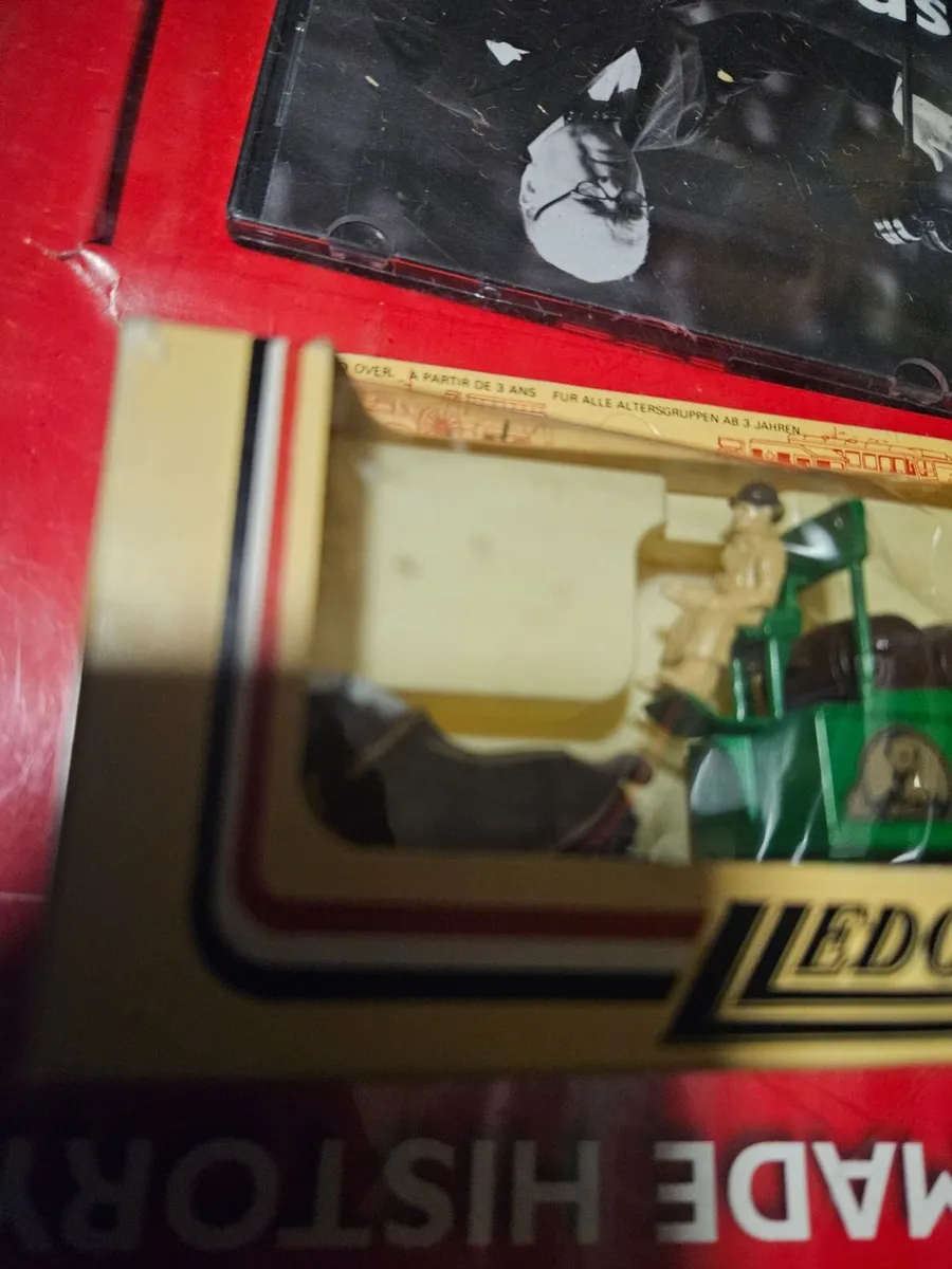 Corgi Lledo Horse Drawn Wagon - Image 2
