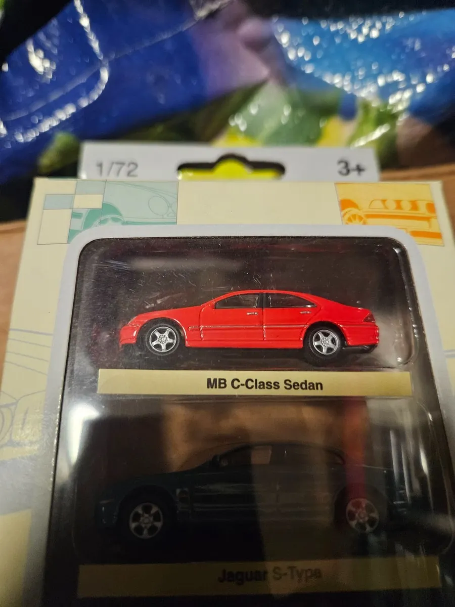 Corgi Caramara Set - Image 4