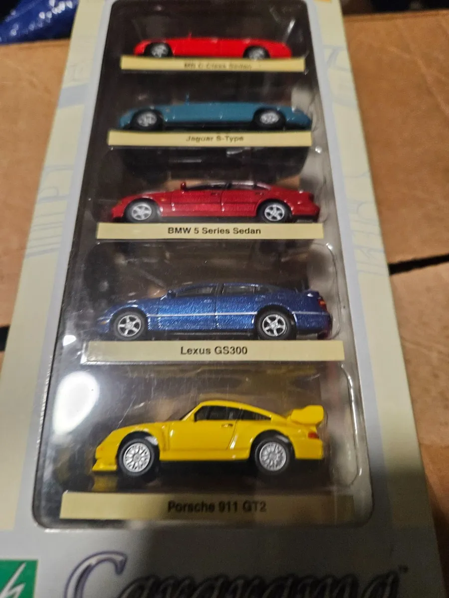 Corgi Caramara Set - Image 2