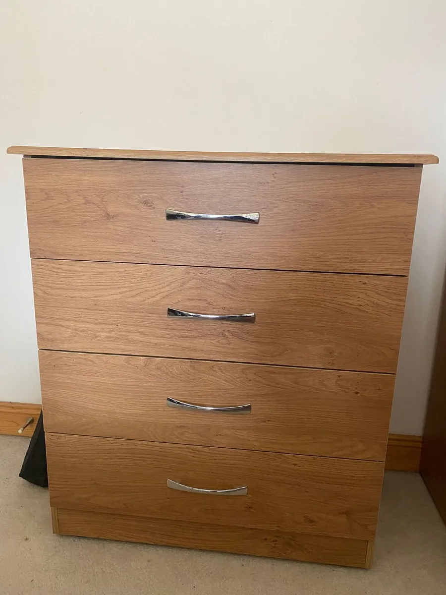 Bedroom Furniture Set - Image 1